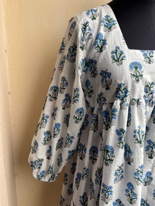 Robe d'été en coton à col carré, mini-robe, robe courte, imprimé floral à la main, robe midi à manches longues pour femmes - Product Image 4