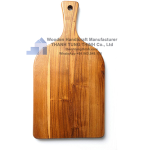 Planche à découper rectangulaire en bois avec poignée, bois naturel, différentes formes, pour usage en cuisine, fabriquée au Vietnam - Product Image 4