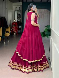 Conjunto de Lehenga de Seda Rosa Magenta Intenso con Bordado de Red, Traje Indio sin Coser, Dupatta sin Mangas, Largo hasta el Suelo, para Fiesta o Boda - Product Image 3