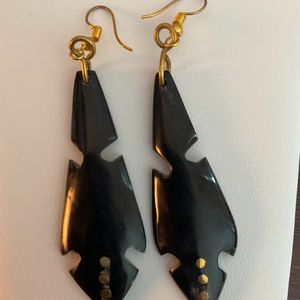 Boucles d'oreilles longues en corne de buffle, artisanales, style bohème tribal, bijoux d'oreille, accessoires de mode haut de gamme, artisanat élégant pour femmes - Product Image 3