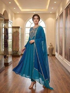 Traje Anarkali Azul Bordado en Chanderi con Manga Larga, Vestido Línea A, Estilo Clásico Indio, de Proveedor Indio - Product Image 2