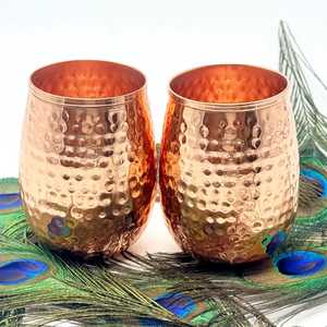 Vaso de Cobre Puro Martillado a Mano |   Vaso Ayurvédico para Beber de 3.5 Pulgadas |   Vaso de chupito sin tallo |   Regalo de Bienestar y Decoración para el Hogar - Product Image 4