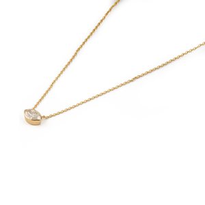 Collar con Colgante de Diamante Natural Corte Marquesa Minimalista y Brillante en Oro Amarillo Sólido de 14K, Joyería para Uso Diario - Product Image 5