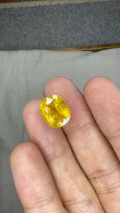 Saphir Jaune Naturel de Bangkok 9,53 Carats, Coupe Coussin, Pierre Précieuse Dorée, Idéal pour Bague, Pendentif et Fabrication de Bijoux de Luxe - Product Image 2