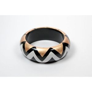 Bijoux ethniques artisanaux colorés - Collection de mode féminine Bracelets en bambou et en bois peints par des artisans - Product Image 1
