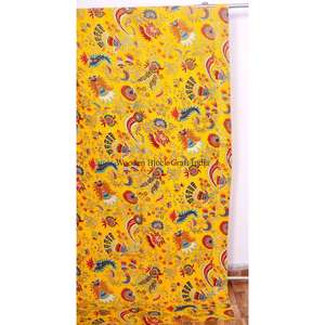 Manta Larga de Algodón Reversible con Estampado Floral, Hecha a Mano, Ecológica, Estilo Vintage Kantha, para el Hogar - Product Image 2