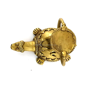 Support de bougie artisanal en laiton, duo singe et tortue, doré, en métal et verre - Product Image 3