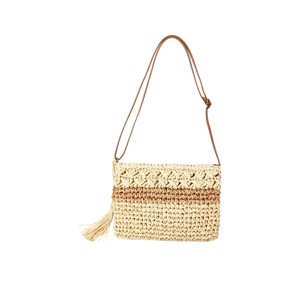 Mejora tu colección diaria con este hermoso bolso de hilo natural diseñado con una forma elegante y una correa cómoda hoy mismo. - Product Image 1