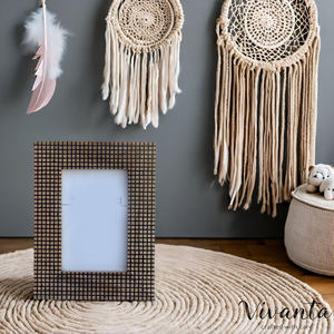 Marco de Fotos de Madera Sólida Premium Hecho a Mano de 4x6 Pulgadas para Exhibición en Mesa, Decoración Rústica Elegante para Hogar, Oficina y Sala de Estar - Product Image 2