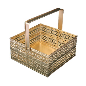 Bandeja de regalo dorada de diseño moderno, bandeja de cesto para embalaje de alimentos de Navidad con patrón de naturaleza muerta, artesanía de Metal - Product Image 1