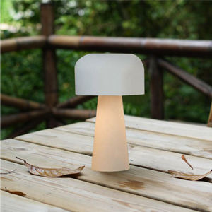 Lampe de table LED tactile sans fil rechargeable du fabricant Veilleuse portable d'hôtel Lampe portable sans fil à led Lampe sans fil - Product Image 3