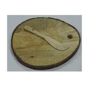 Planche à découper en bois rustique au design élégant pour la cuisine, la table à manger et la préparation quotidienne des aliments - Product Image 5