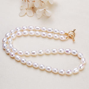 Collier ras du cou minimaliste européen américain, rétro français, romantique, perle d'eau douce, boucle OT, collier court, plaqué or cuivre - Product Image 1