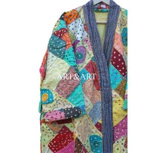 Veste Kantha vintage décontractée été-hiver pour femme, robe kimono à col en V, séchage rapide, faite à la main, rembourrage en coton, motif floral, haute qualité - Product Image 2