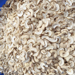 Offre Spéciale : Prix Compétitifs sur les Noix de Cajou du Vietnam (Vente en Gros) – Qualités W180, W240, Santigo Ltd – Taille de Coupe Personnalisée - Product Image 1