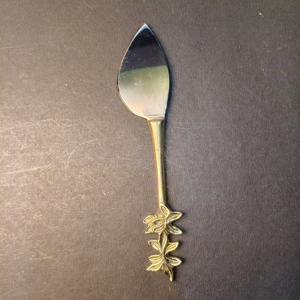 Couteau à beurre à tige en feuille d'or classique et créatif, en acier inoxydable de qualité supérieure, spécial pour le tartiner de confiture, écologique, décoratif floral - Product Image 2