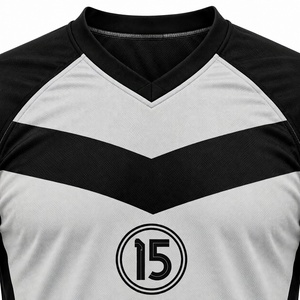 Maillot de football personnalisé blanc et noir à col en V, sublimé, à manches courtes, respirant, à séchage rapide, pour l'entraînement sportif - Product Image 4