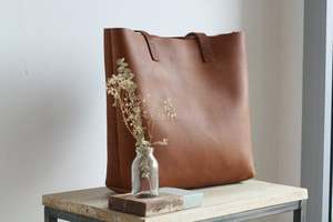 กระเป๋าโท้ทหนังแท้ทำมือสำหรับผู้หญิง รุ่นใหม่ล่าสุด ปี 2026 พร้อมซิปปิด ใช้ได้ทุกวัน ขนาดใหญ่ รุ่น LTB-0308 - Product Image 3