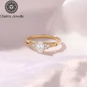 Anillo de compromiso de plata con moissanita talla cojín Charm Jewels, engaste de puntas, piedras laterales pavé, clásico para mujer, certificado IGI, 3 GM - Product Image 1