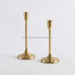 Vente en gros de porte-bougie de Noël en laiton doré de luxe, en aluminium, fait main, personnalisé, lanterne à bougie, logo personnalisé pour la maison et le jardin - Product Image 6