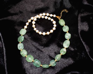 Luxury 18K Gold Plated Natural Aquamarine & Freshwater Pearl Beaded <b>Statement</b> <b>Necklace</b> for Wedding and Party Occasions - Product Image 4
