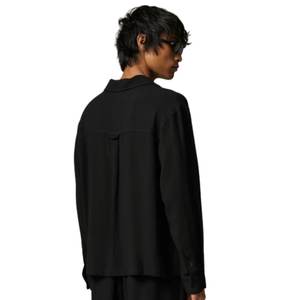 Chemise tissée texturée pour homme, manches longues, boutonnée, coupe décontractée, légère, idéale pour l'été, vente en gros OEM - Product Image 6