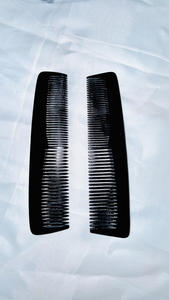 Peine de Cuerno de Búfalo Negro Natural Ecológico Hecho a Mano - Diseño Moderno Perfecto para Empresas, Origen Uttar Pradesh, para Uso en el Hogar y Salón - Product Image 2