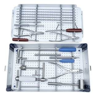 Juego quirúrgico KTS para extracción de clavos ortopédicos elásticos e interconectados, con caja e instrumentos de acero inoxidable - Product Image 1