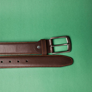 Ceinture Homme en Cuir Véritable de Vachette, Nouvelle Boucle Ardillon en Alliage Métallique, Marque de Luxe pour Adulte, Idéale pour Jeans et Tenues Décontractées ou Professionnelles - Product Image 3