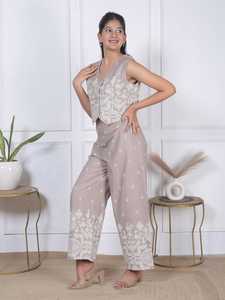Ensemble coordonné beige pour femme, imprimé géométrique, haut sans manches et pantalon palazzo à jambes larges, tenue élégante - Product Image 2