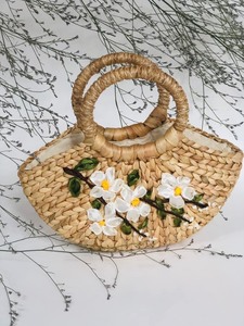 Mini sac en paille naturelle fait à la main avec doublure en coton de style bohème à la mode - Product Image 2
