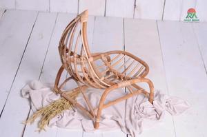 Ensemble de berceau en rotin au design rustique pour bébés et enfants, avec fonction de sécurité, en matériau naturel. Un accessoire pour la photographie de nouveau-nés. - Product Image 4