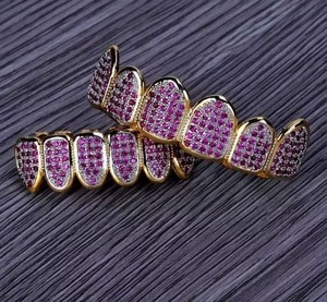 ZAWO HOUSE 8X8 - Grillz de Dientes Personalizados de Plata 925 y Oro 10K con Moissanita, Estilo Hip Hop, Joyería Fina Unisex para Boda - Product Image 6
