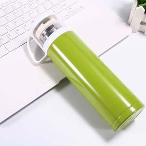 Bouteilles d'eau isothermes personnalisées en gros, 500 ml, en acier inoxydable 304, portables pour l'extérieur, avec couvercle-gobelet - Product Image 4