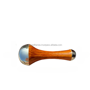OEM Baguette de massage ayurvédique Kansa Vataki avec manche en bois pour les pieds, le corps et le visage, pour spa et bien-être, vente en gros - Product Image 6