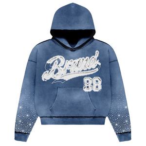 Conjunto de Sudadera con Capucha y Pantalones Jogger con Parches Desgastados y Logotipo de Marca Personalizado, Estilo Y2K, Moda Urbana, con Pedrería, Unisex, para Invierno - Product Image 3