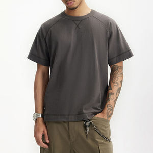 เสื้อยืดแขนสั้นผู้ชาย คอกลม ดีไซน์ผ่าข้าง สไตล์ลำลองสำหรับฤดูร้อน ทรงหลวม สีพื้น ผ้าคอตตอนผสม หลายสี - Product Image 2