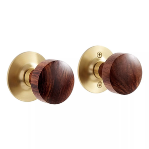 Perillas de Madera para Armarios, Estilo Rústico Marrón, Perillas Redondas para Puertas de Cocina y Cajones, de Blossom Craft India - Product Image 1