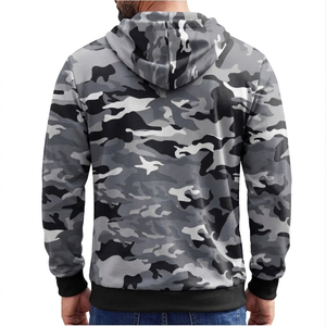 Sweat à capuche camouflage gris tactique urbain - Vêtements de rue performants pour hommes - Product Image 2