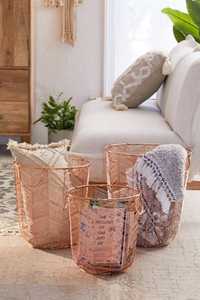 Cesta Decorativa de Alambre Metálico con Acabado en Oro Rosa para Almacenamiento en el Hogar y Empaque de Regalos - Product Image 3