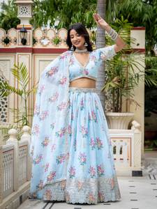 Ensemble indien pakistanais bleu floral, col en V, brodé, comprenant un lehenga, une blouse et un dupatta, taille princesse, manches trois quarts, pour mariée - Product Image 2