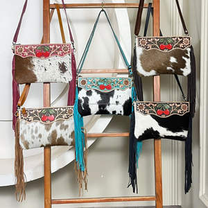 Bolso de Mano Bohemio con Flecos para Mujer, Bolsos Cruzados de Cuero Vacuno Repujado Hechos a Mano con Motivo de Cereza, Bolsos de Boutique - Product Image 5