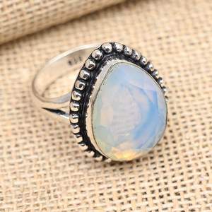Anillo de Plata de Ley 925 con Adorable Ópalo Lechoso, Joyería Hecha a Mano, Anillo de Declaración, Regalo de Boda, Joyería de Ópalo AAA - Product Image 4