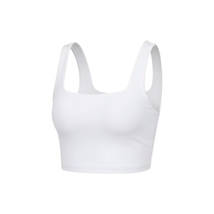 Sujetador deportivo de yoga personalizado, ligero, transpirable, ecológico y reversible con logo personalizado. - Product Image 3