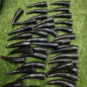 Puntas de cuerno de búfalo negro premium con acabado de alto brillo, material de cuerno natural a precio económico. - Product Image 1