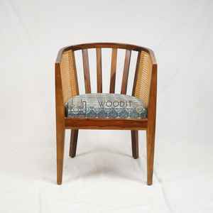 เก้าอี้ทานอาหารไม้สไตล์โมเดิร์นสำหรับขายส่ง ทนทาน เหมาะสำหรับโรงแรม บ้าน สำนักงาน คาเฟ่ ร้านอาหารฟาสต์ฟู้ด และโกดัง - Product Image 2