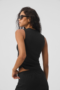 Camiseta sin mangas informal para mujer, color sólido, ajustada, sin mangas, a la moda, deportiva - Product Image 4