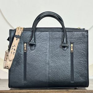 Nouveaux Sacs Fourre-Tout Femme en Cuir de Vachette Façonné à la Main avec Clous Floraux, Sacs à Bandoulière de Soirée Designer – Collection Super Septembre 2026 - Product Image 6