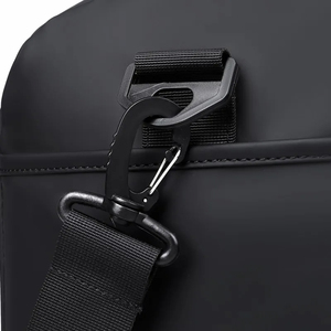 Sac de sport OEM personnalisé pour la gym avec logo sur mesure, sac de sport de haute qualité au design premium, sac de voyage en gros - Product Image 6