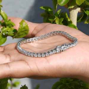Bracelet tennis en or 10K 14K avec diamants de laboratoire taille brillant 5,50 CTW, fermoir boîte, verrou de sécurité, plaqué rhodium, qualité E VVS, certifié tiers - Product Image 1